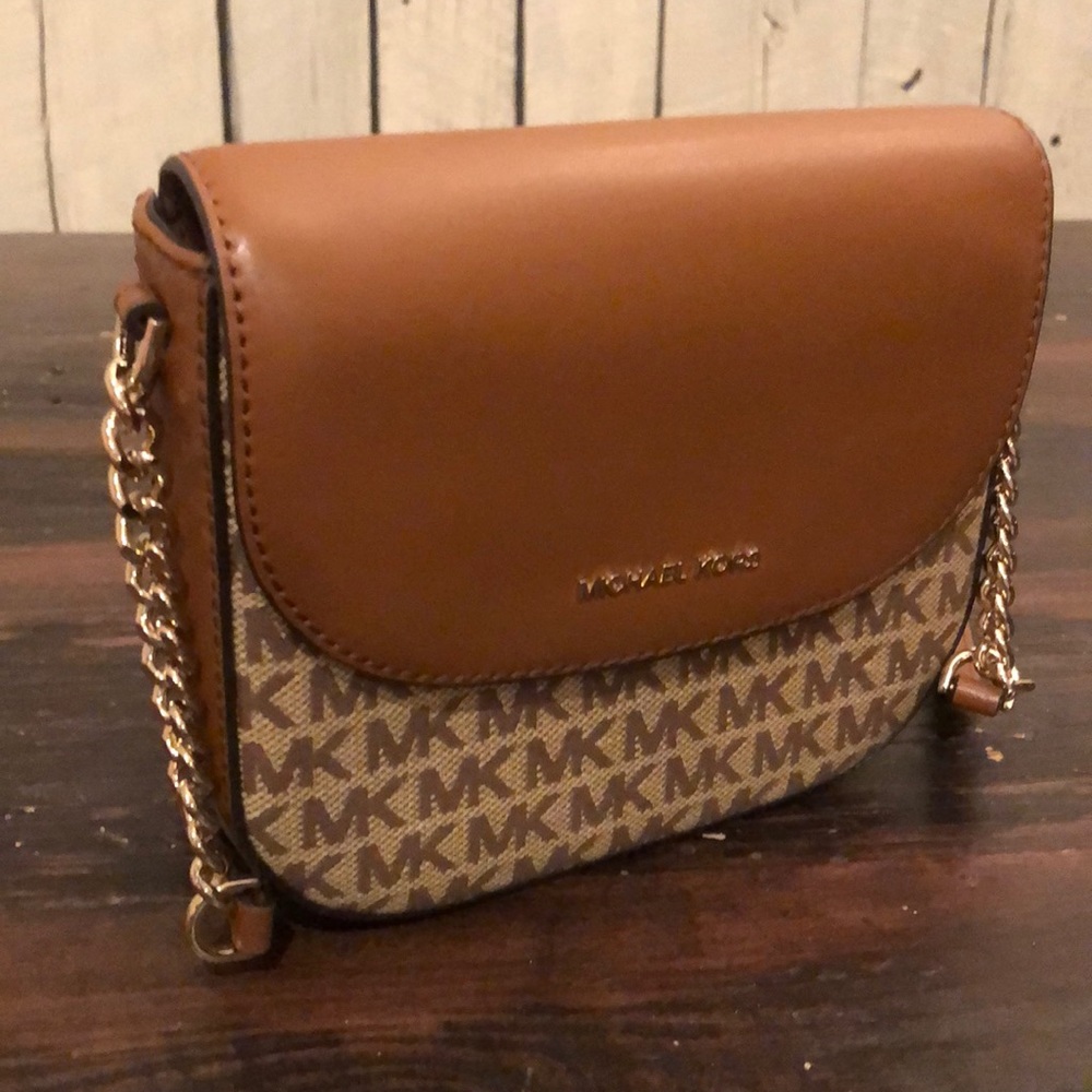 Used Once! Michael Kors Crossbody Leather Purse